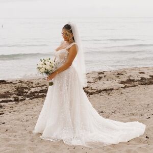 Martina Liana White Wedding Dress 1598